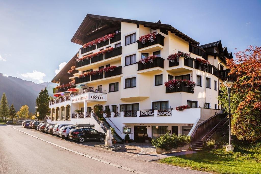 Hotel Garni Alpenruh-Micheluzzi Serfaus Exterior foto